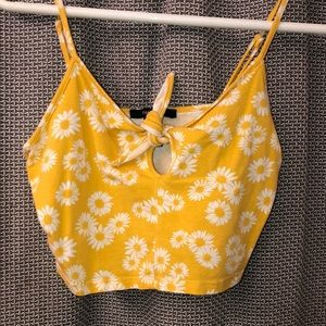 Yellow daisy print crop top